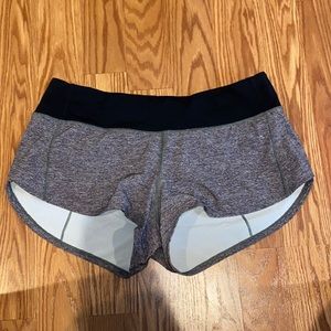 Lululemon 2.5” Speed Up Short